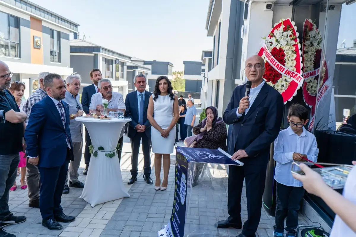 Aren Sanat Akademisi Etimesgut'ta açıldı