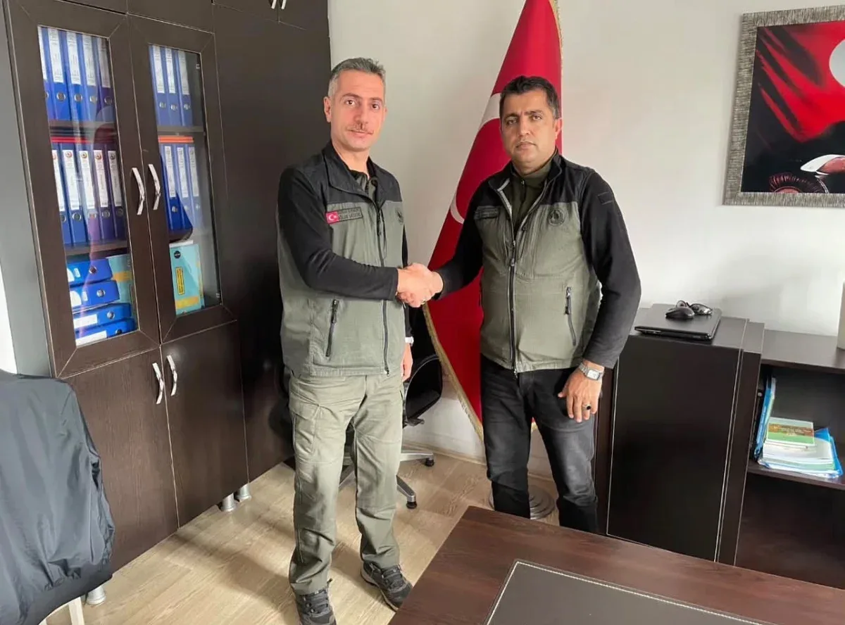Erzurum Orman Bölge Müdürü Karakurt’tan Kars Orman İşletme Müdürü Arifoğulları’na hayırlı olsun ziyareti