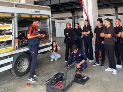 AFAD Gaziantep Ekiplerince Çevik Kuvvet Şube Müdürlüğü Personeline Yönelik; Enkazda Arama ve Kurtarma Eğitimi Gerçekleştirildi