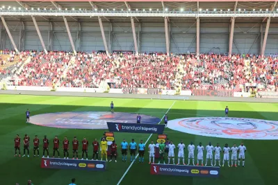 Taraftarın 114 günlük hasret zaferle bitti.