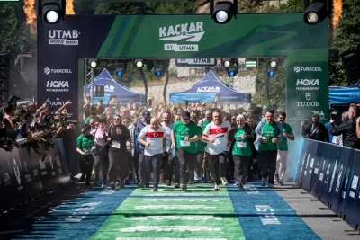 Bakan Bak; Ayder Yaylasını Doğa Sporlarının Davos'u Yapacağız