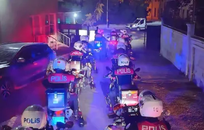Malatya’da eğlence merkezlerine denetim: Silah ve uyuşturucu hap ele geçirildi
